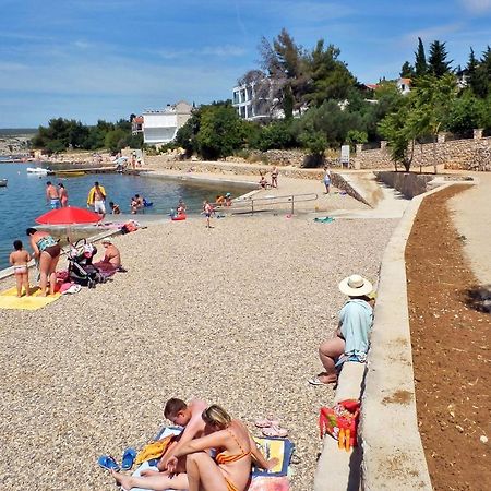 Apartments With A Parking Space Maslenica, Novigrad - 12636 Ясенице Экстерьер фото