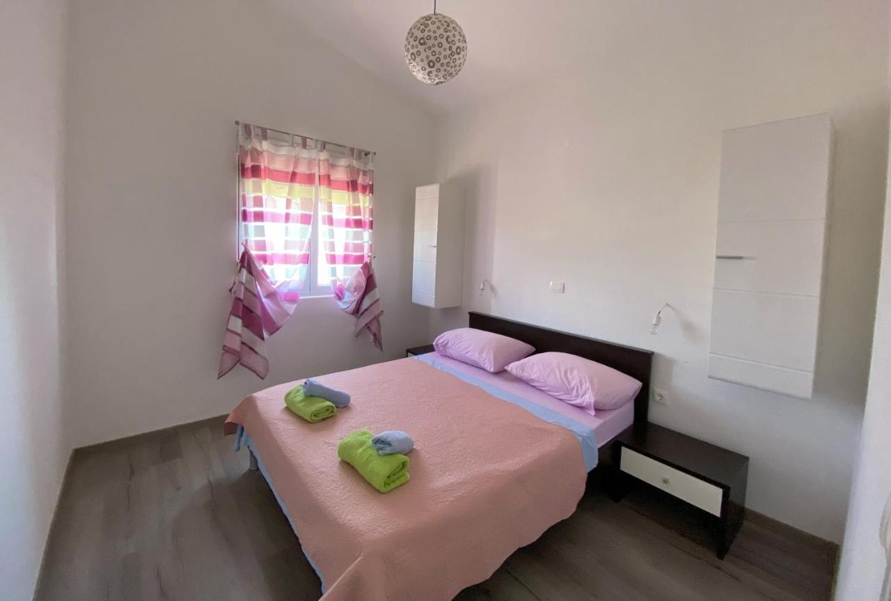 Apartments With A Parking Space Maslenica, Novigrad - 12636 Ясенице Экстерьер фото